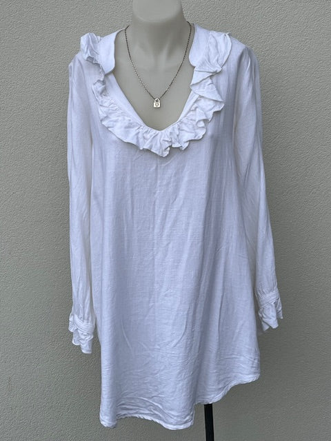 isle of mine - white long sleeve top - size M/L