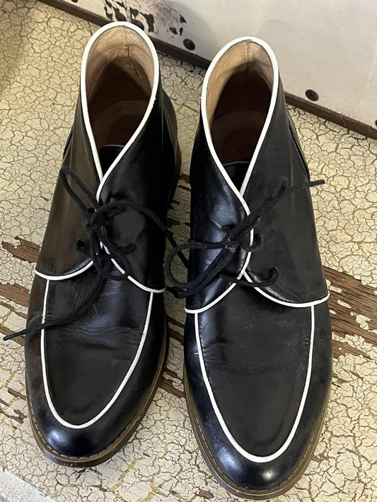 Nu by Neo Black Shoes - Sz 38