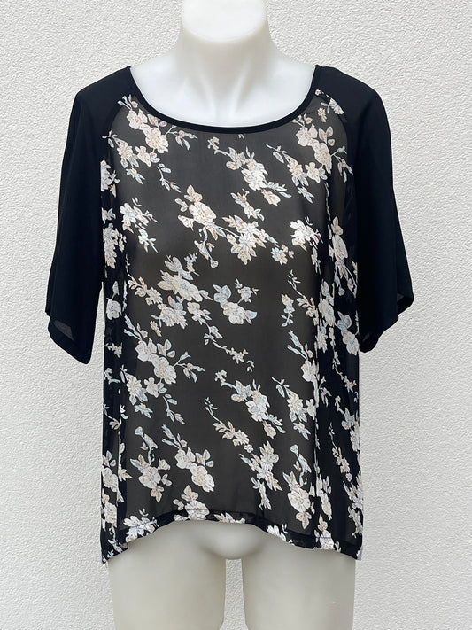 Seeking Lola Floral Top -Sz 10
