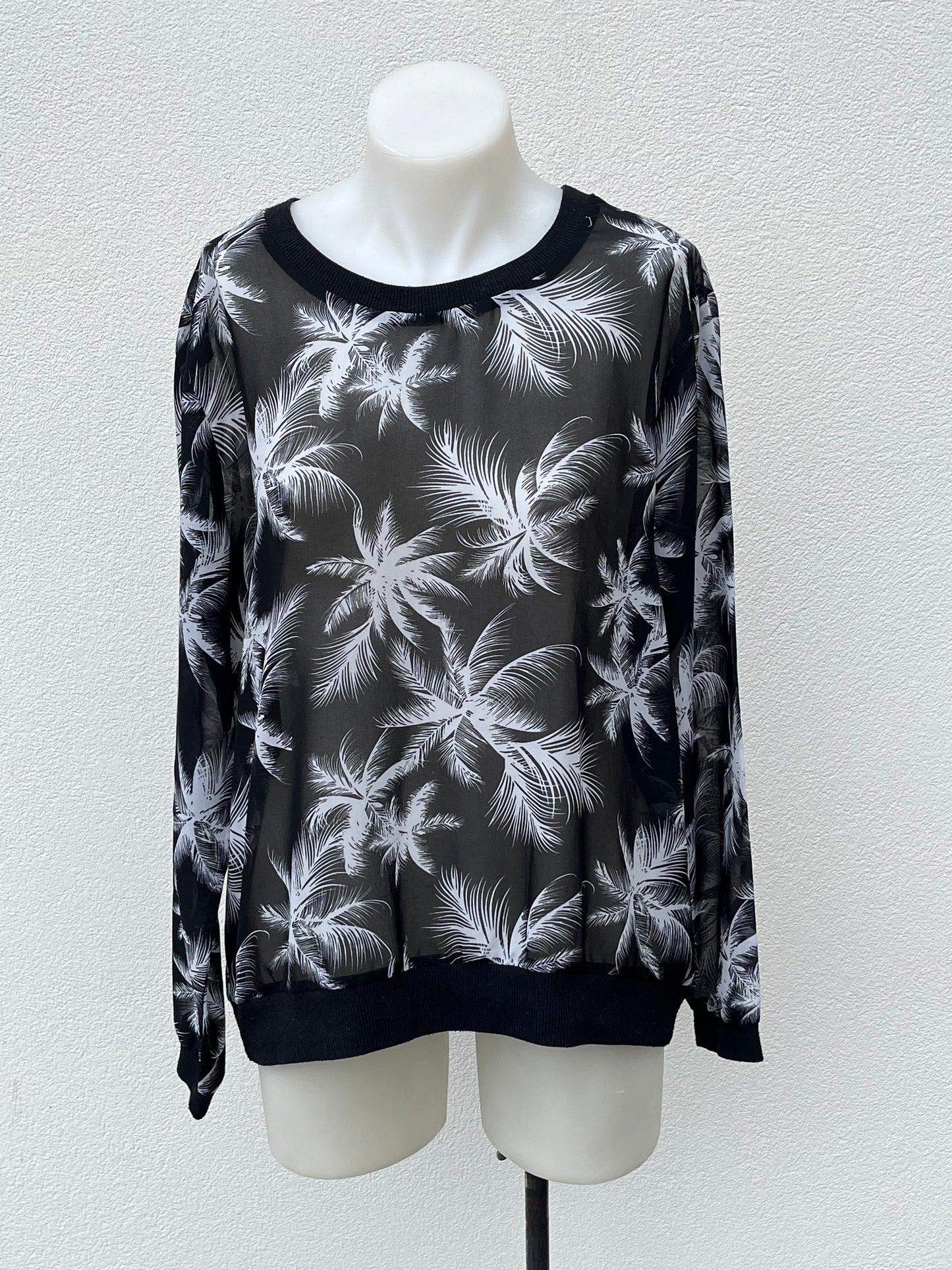 Seeking Lola Long Sleeve Top - 10